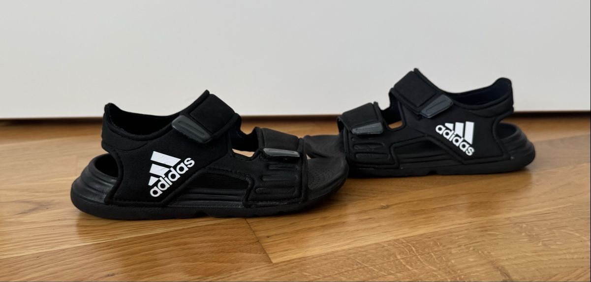 Adidas Scarpe per ragazzi: Adidas Sandalen Gr. 28 – Usato da Flumenthal venduto da Krajan 3