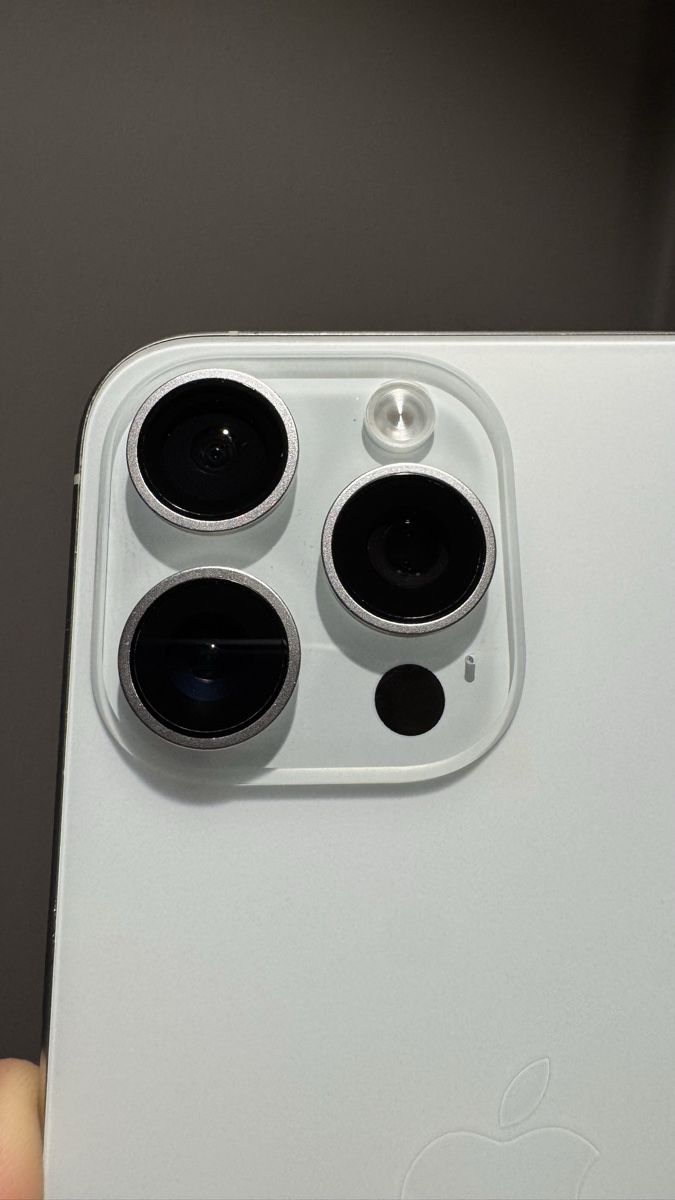Apple Portables: iPhone 15 Pro Max 256GB – D'occasion à Gutenswil par Naef76 5