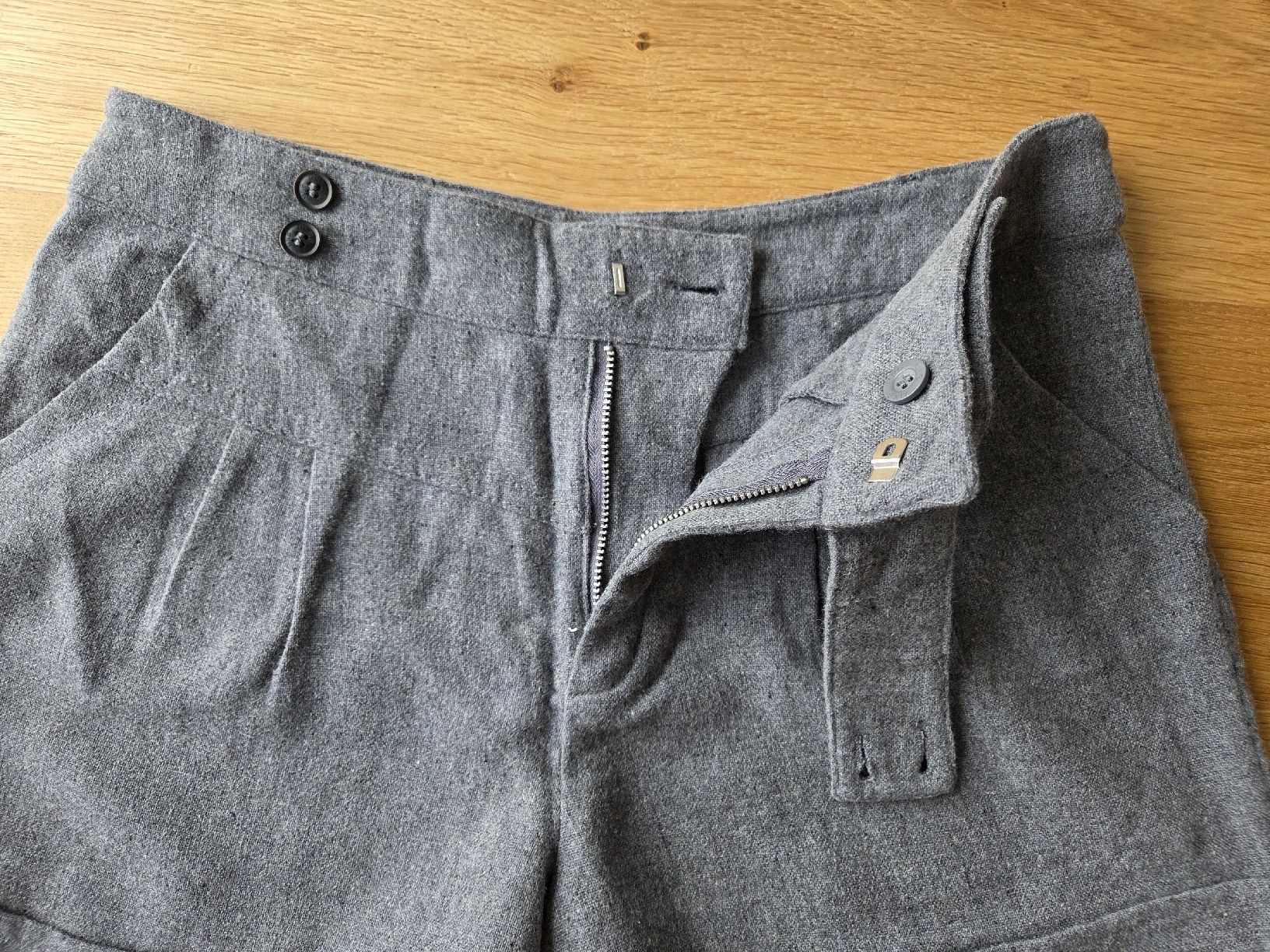 Mango Pantaloni: Mango Wollshorts, grau, Grösse 36 – Usato da Villars-sur-Glâne venduto da richardette 2