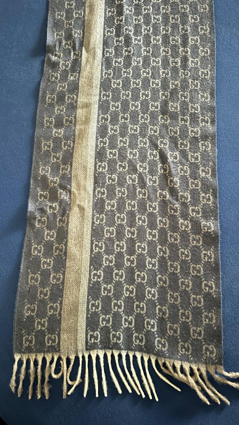 Gucci Foulards & écharpes: Sciarpa Gucci originale usa – D'occasion à Giubiasco par fas_b82x 1