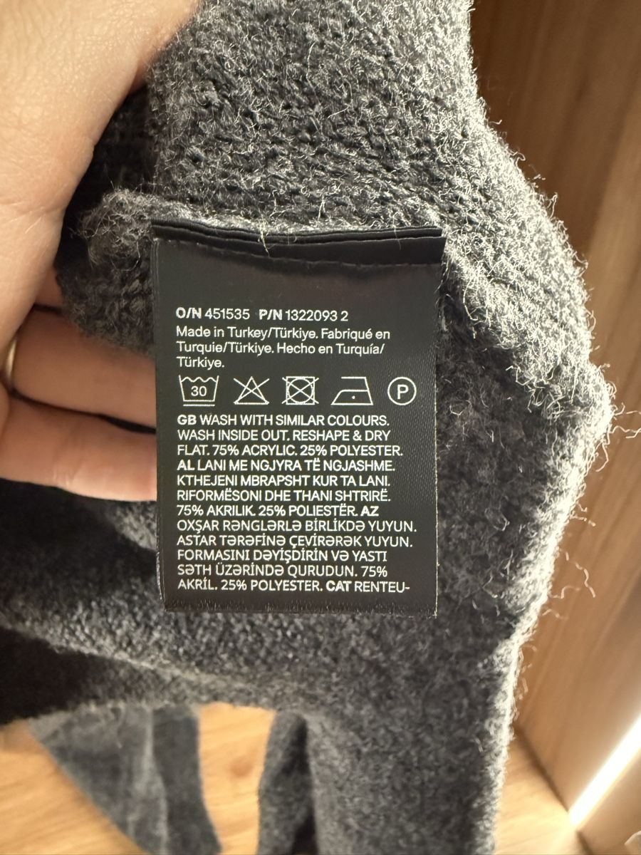 H&M Maglioni & Felpe: Pull oversize avec détail façon écharpe H&M – Nuovo (secondo la descrizione) da Vésenaz venduto da mar_xpz7 4