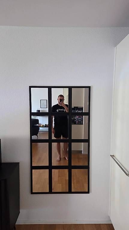 Specchi: Wand Spiegel Schwarz – Usato da Luzern venduto da Robertos.Fundgrube 1