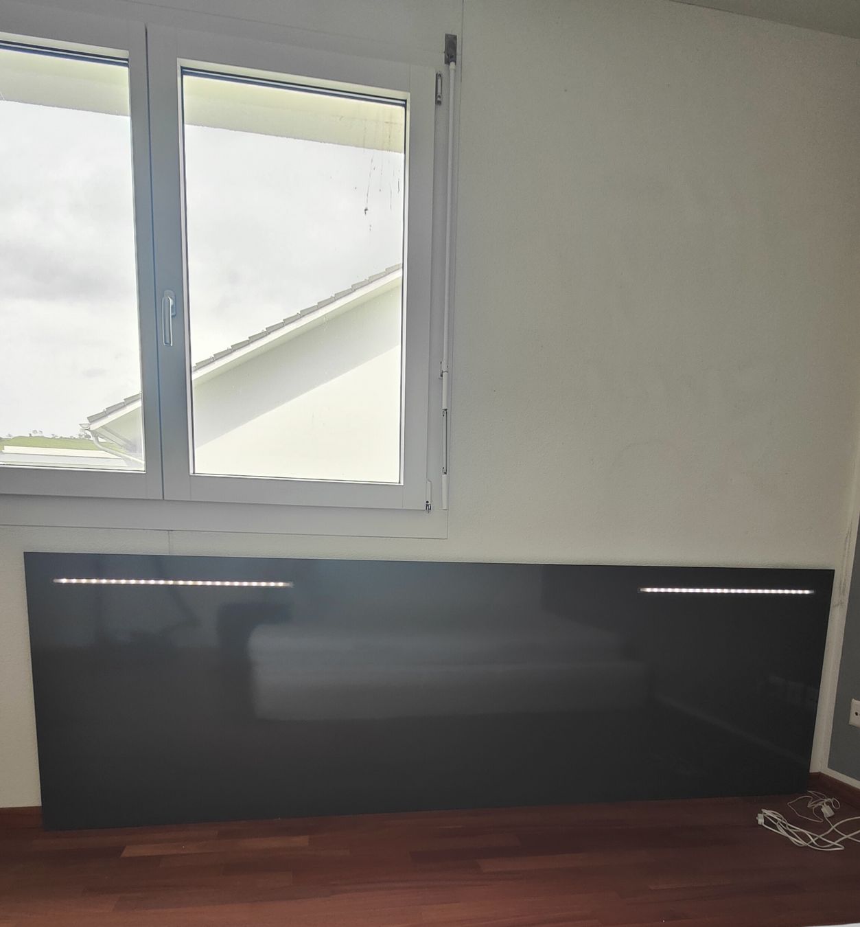 Letti: LED-Bettkopfteil | Hochglanz Anthrazit | 250 cm breit – Usato da Morschach venduto da ClKi04 3