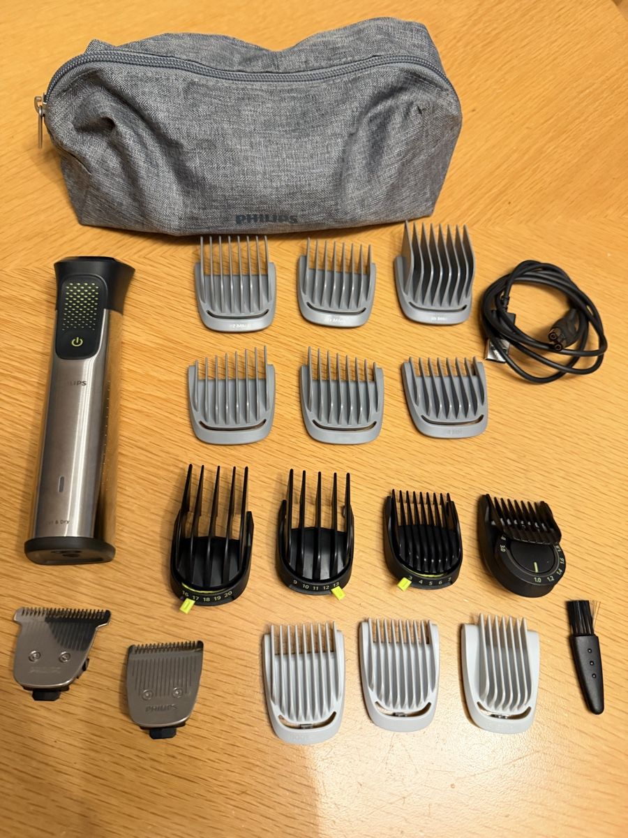Philips Rasoi & Lamette da barba: Philips Series 9000 – Usato da Weinfelden venduto da rocha10 2