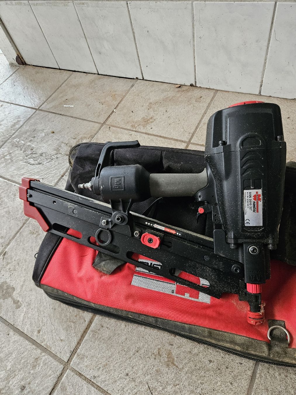 Tutte le macchine: Luftnagelpistol – Usato da Basel venduto da Meti200 1