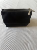 Schwarzes Necessaire / Kosmetiktäschli, ideal für Reisen