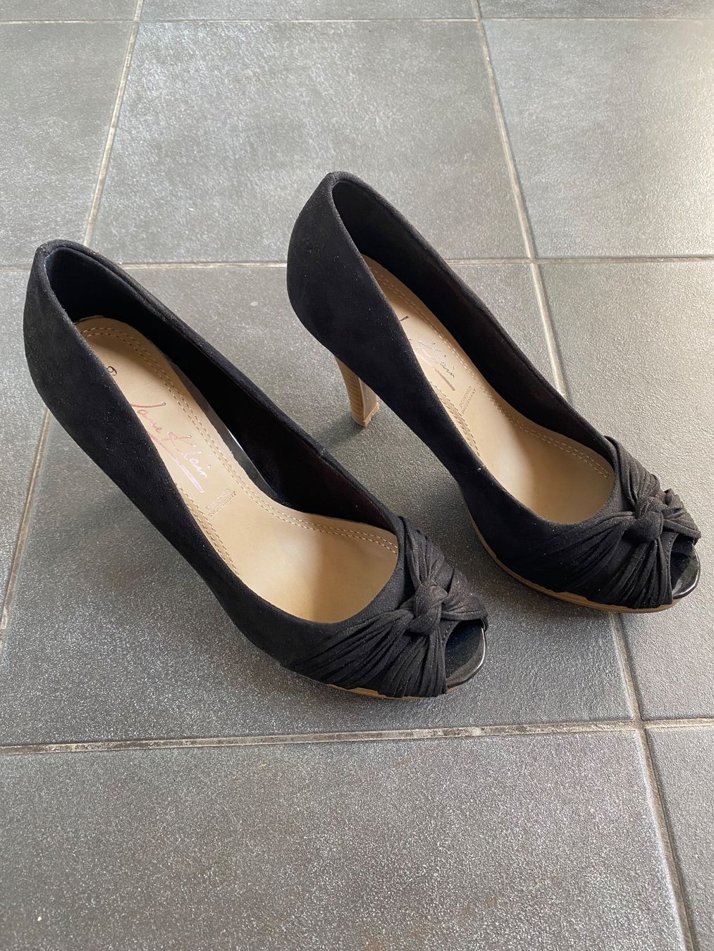 Damenschuhe: Pumps / Peeptoes – Neu (gemäss Beschreibung) aus Bern von hoover08 1