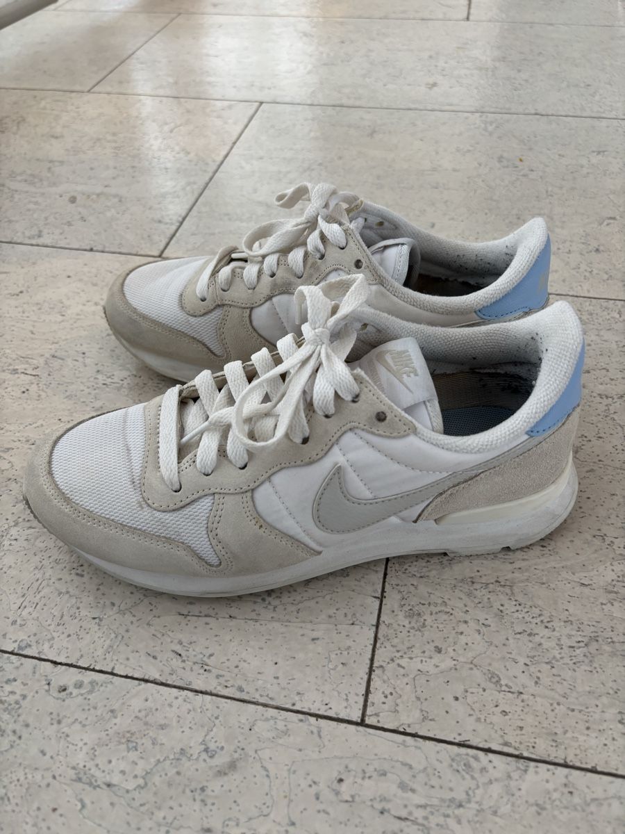 Nike Damenschuhe: Nike Sneaker Weiss/Hellblau, Gr. 37.5 – Gebraucht aus Mühlau von martiniii 2