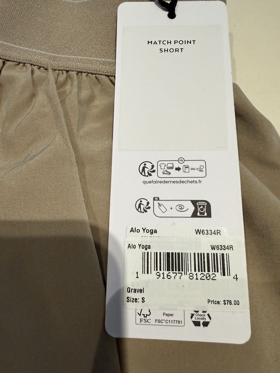 Alo Yoga Hosen: ALO sport shorts  – Neu und originalverpackt aus Bäch SZ von jfog 4