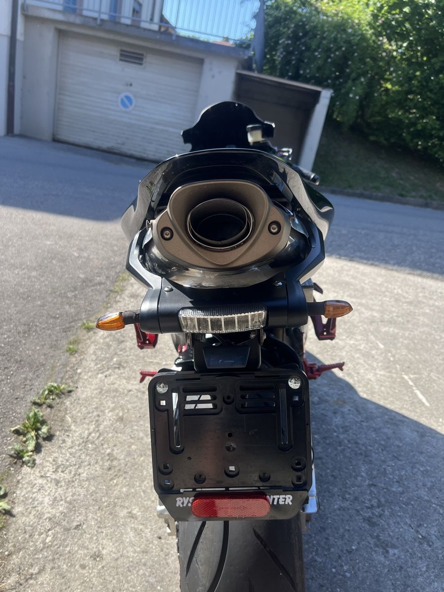 Honda Strada: Honda CBR 600 RR ABS – Usato da Hermrigen venduto da Snickers29 4