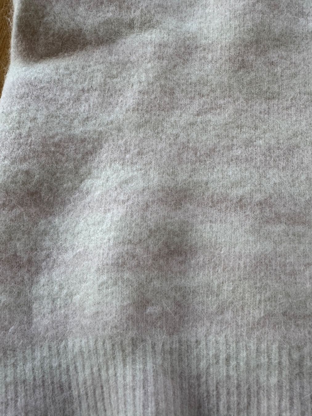 Top: Weisses Angora Top – Usato da Schöfflisdorf venduto da sonjastarfish 1