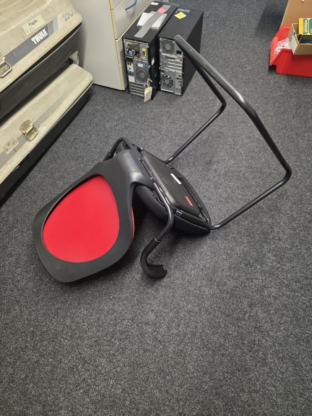 Giroflex Sedie: Freischwinger GIROFLEX 353 – Usato da Uster venduto da Anneliese_Besserdich 1