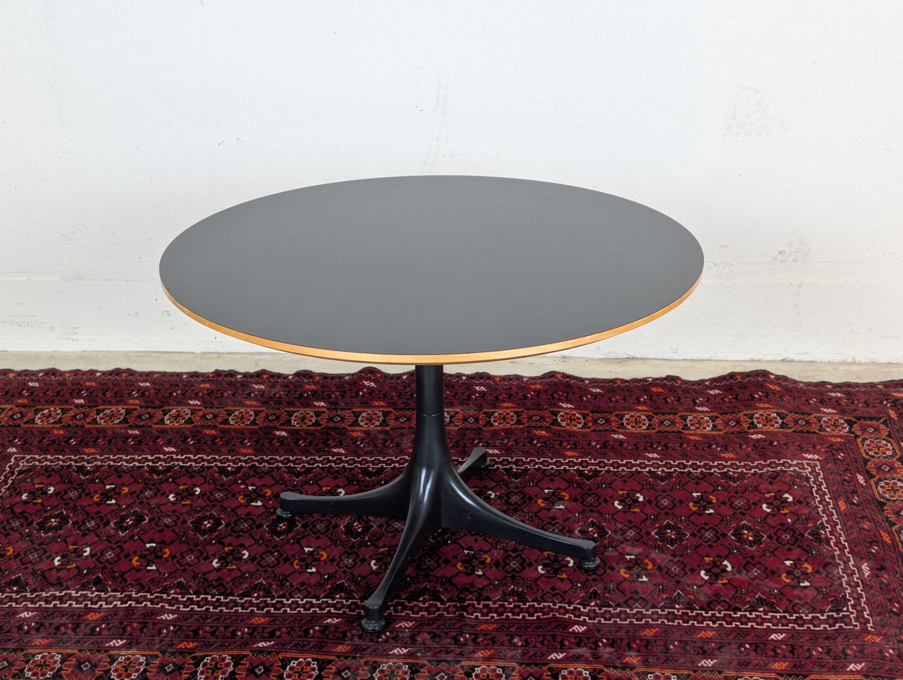 Vitra Tavoli: Vitra Nelson Table schwarz – Usato da Winterthur venduto da Hint17