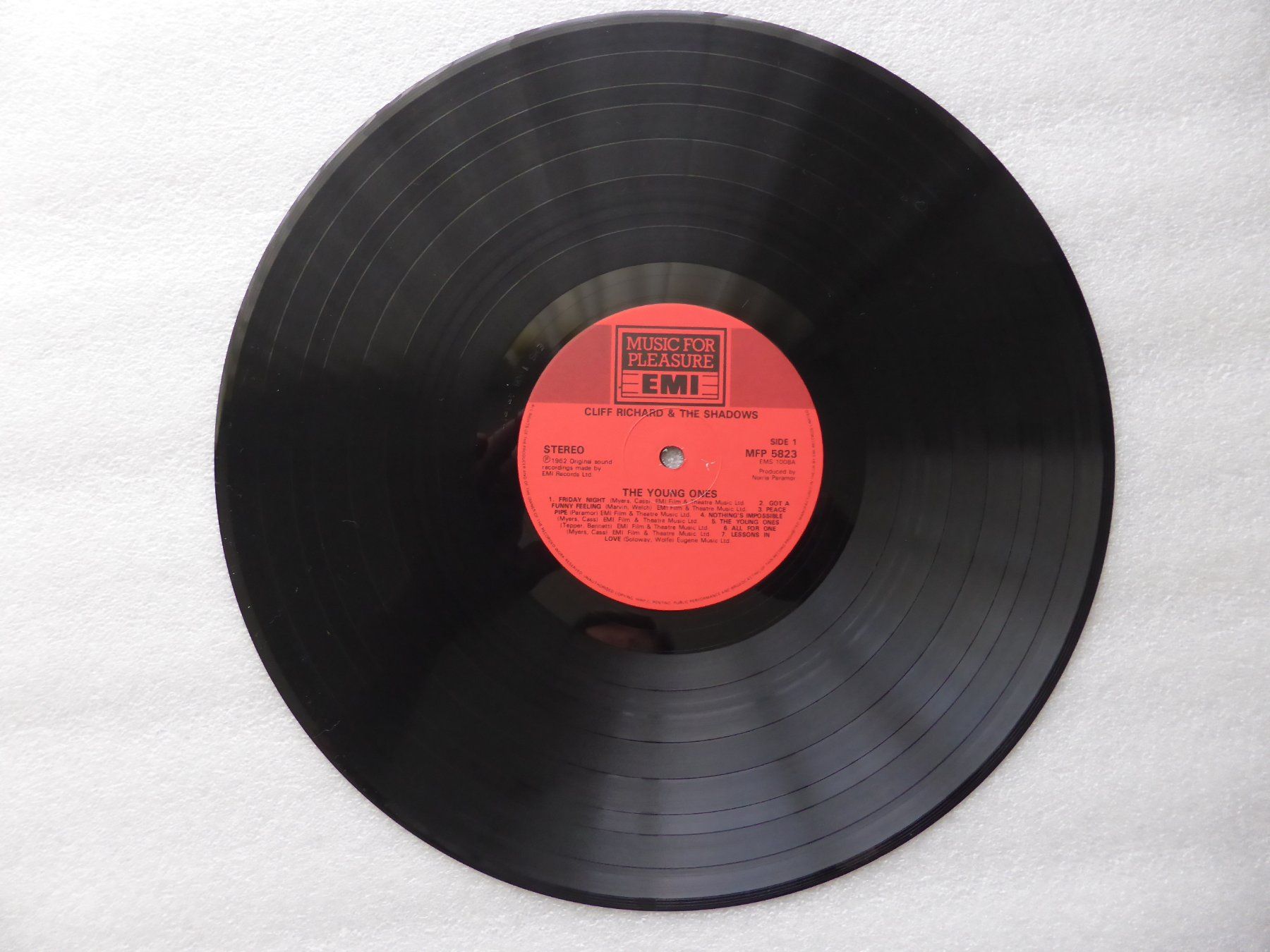 Dischi in vinile: VINYL  LP CLIFF RICHARD & THE SHADOWS – Usato da Küssnacht am Rigi venduto da Sunnestrahl 1
