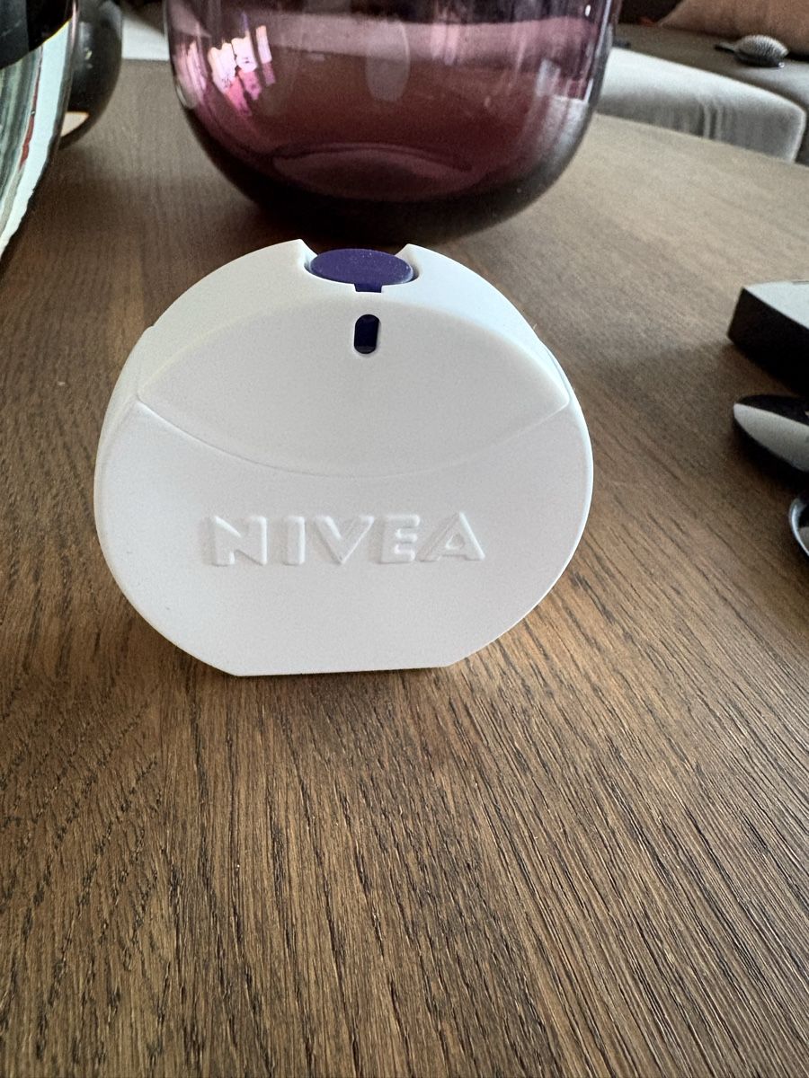 Nivea Profumi & Eau de Toilette: Nivea Eau de Toilette 30ml – Usato da Bern venduto da Sabischu