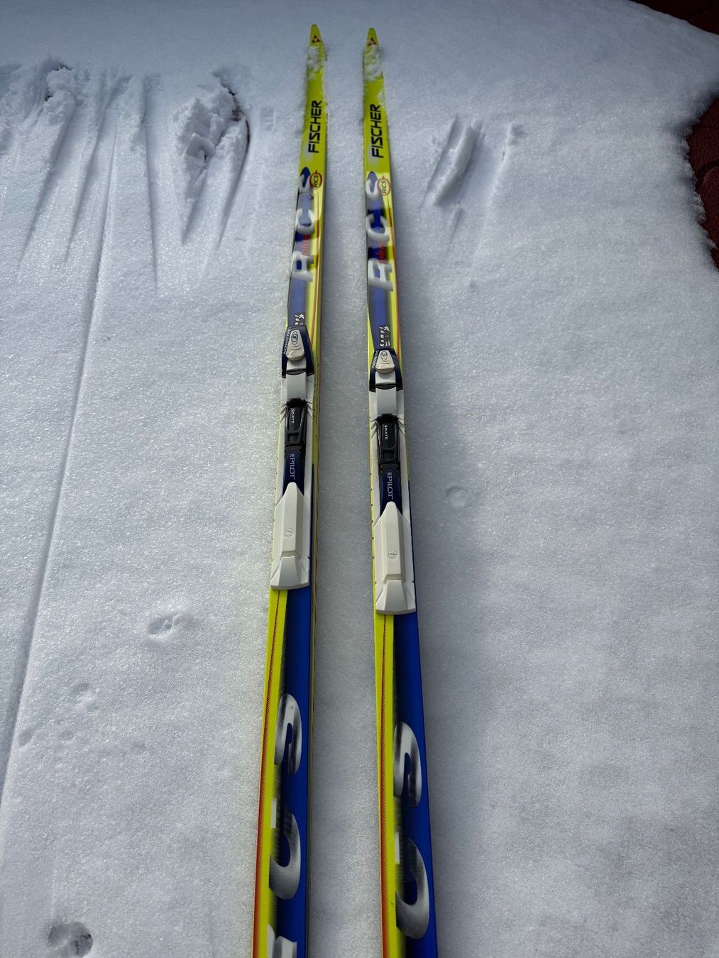 Fischer Sci: LL Ski Classic Atomic    LL Ski Skate Fischer – Usato da Buchrain venduto da ojo_8zvq 2