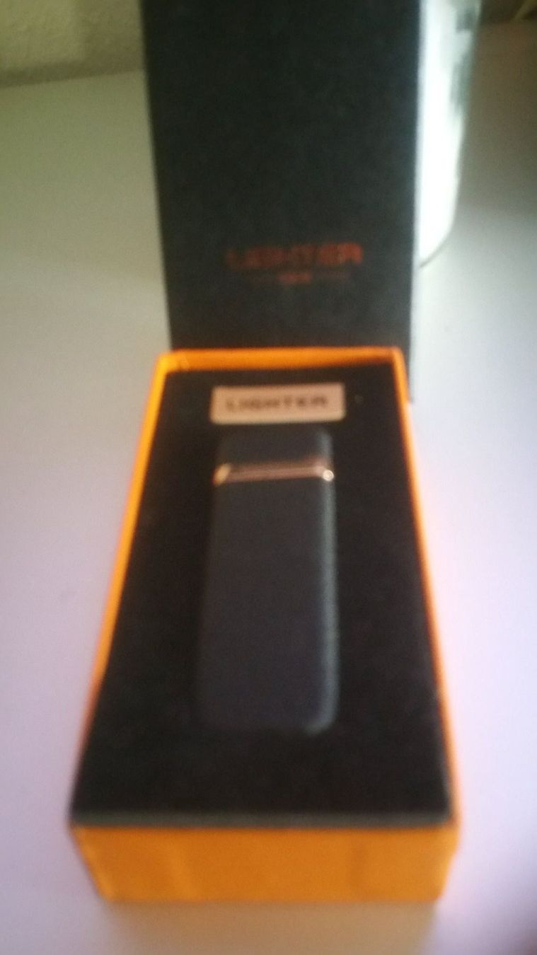 Accendini: briquet – Usato da Epauvillers venduto da pat_c9c5