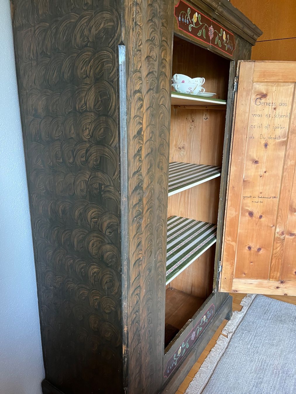Armadi: Bauernschrank – Usato da Schaffhausen venduto da weintrotte 1