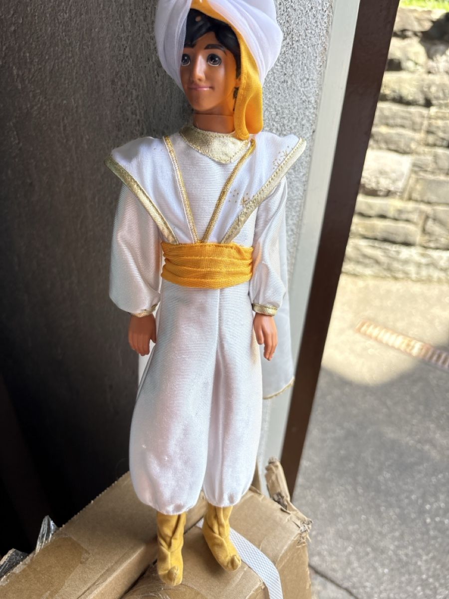 Bambole: Barbie Disney Aladdin Puppe - – Usato da Zürich venduto da venusandmars