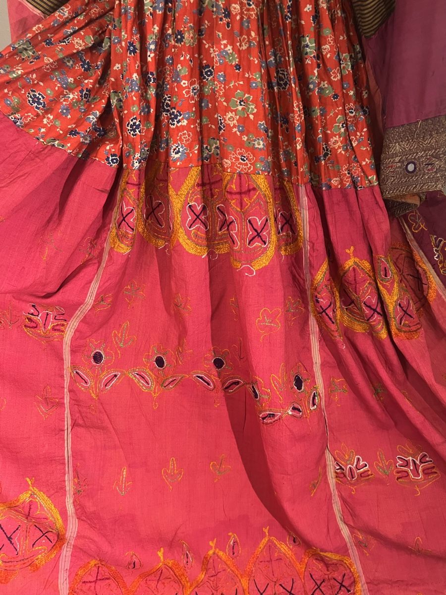 Vestiti: Splendide robe afghane, Unique, brodée main, mi 20ème, rare – Usato da Genève venduto da DELIRBEADS 9