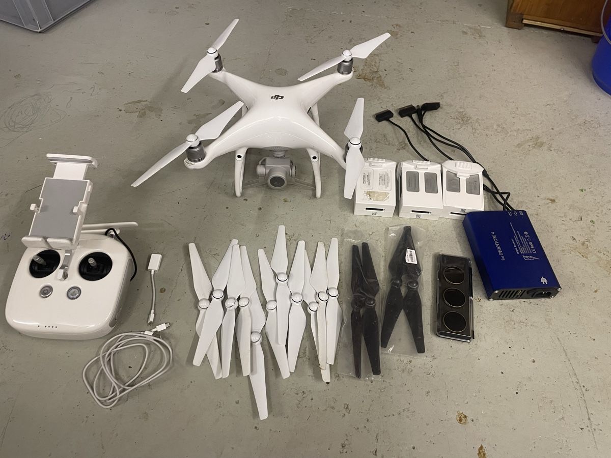Fernbedienungen: DJI Phantom 4 Pro – Neu (gemäss Beschreibung) aus Vitznau von Michu1995 4