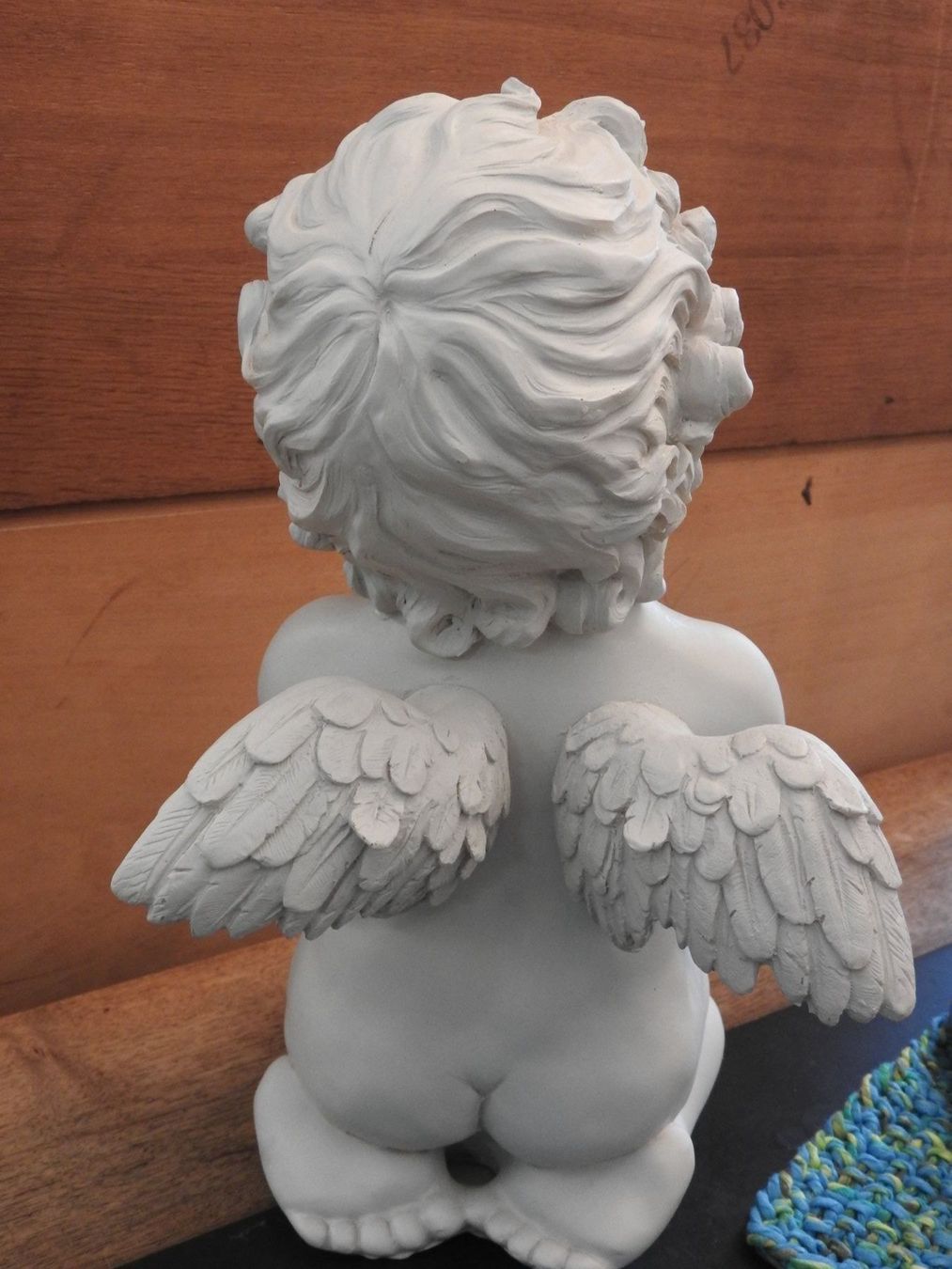 Statuette: Grosser Engel / Putto mit Schmetterling – Usato da Stetten AG venduto da Brissago25 3
