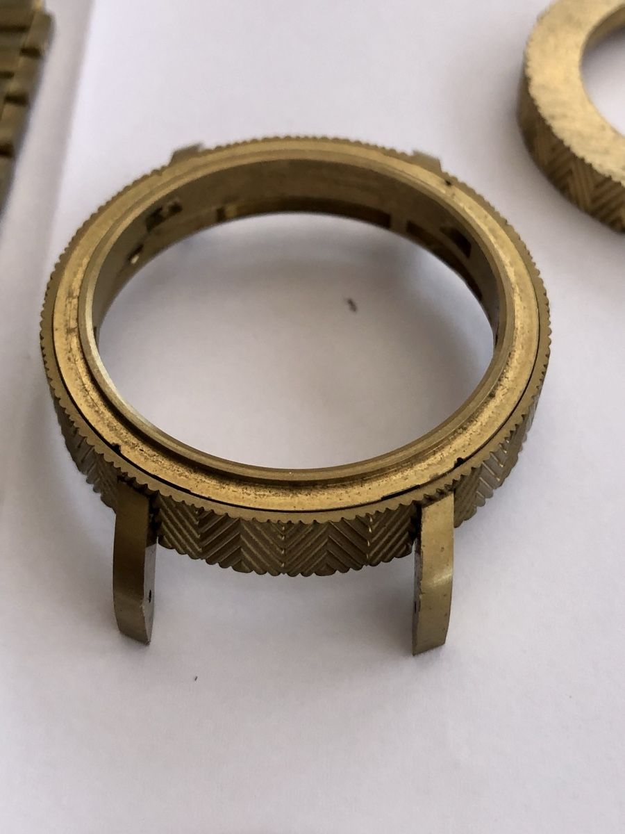 Swiss Orologi: Lot de boîtes de montre et composants horlogers prototype – Usato da Cernier venduto da Classic_Time 1