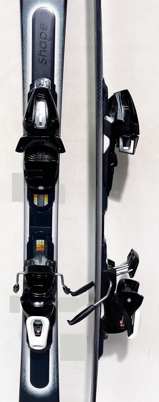 Head Sci: HEAD SHAPE V2    149 cm; eine Saison gebraucht – Usato da Brüttisellen venduto da SkiverkaufStepan 2