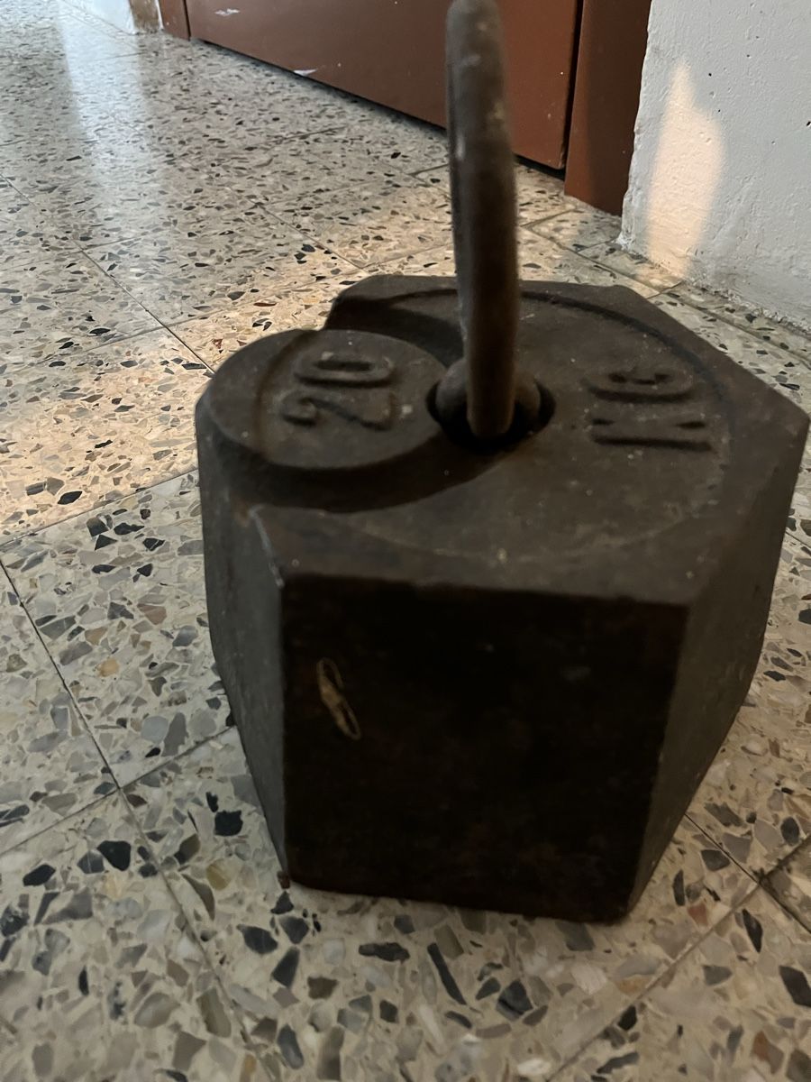 Sculture & Statue: Ancien poids 20 kg – Usato da St. Prex venduto da Nikolletta 4