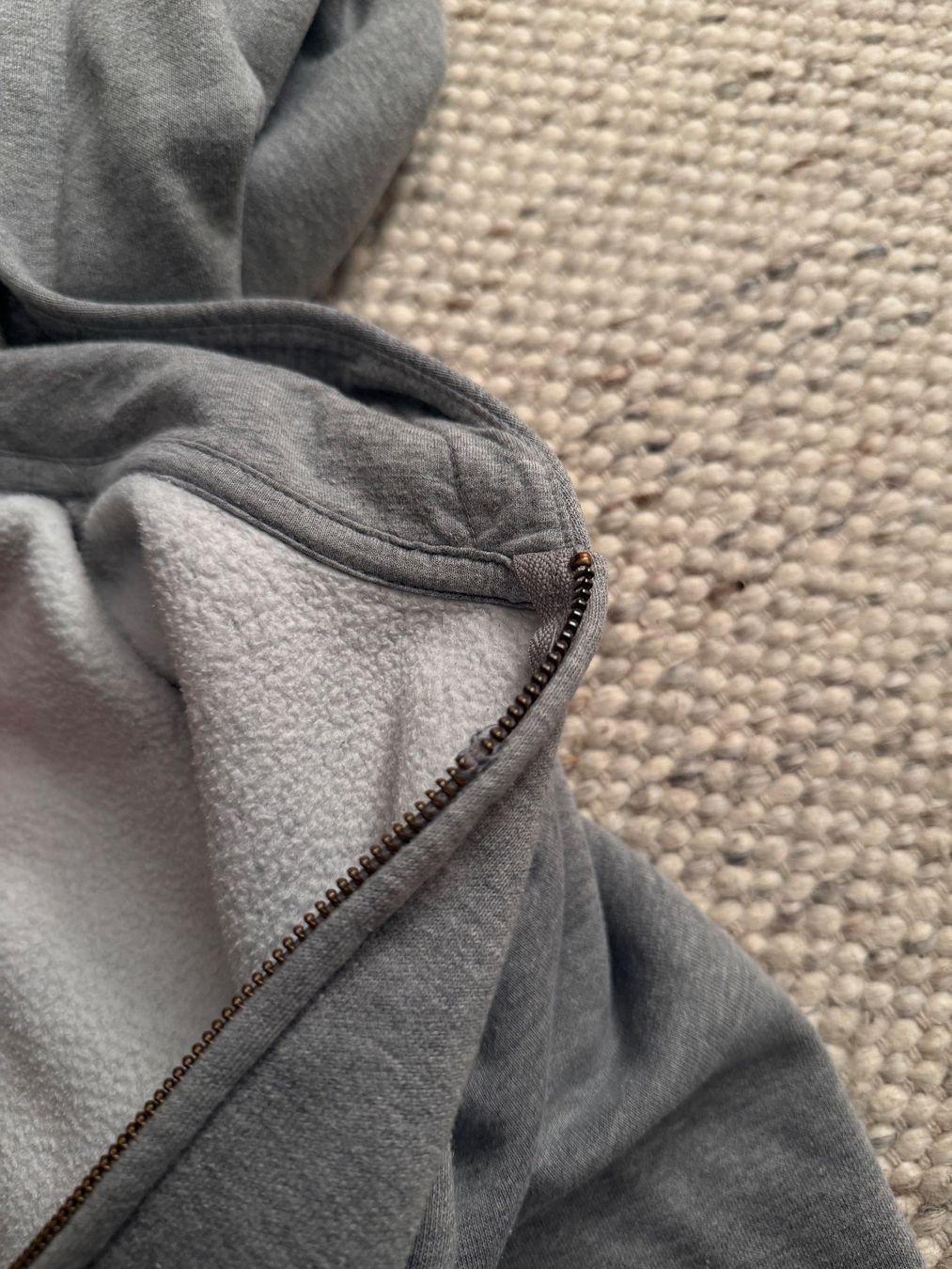 Carhartt Pullover & Sweatshirts: Carhartt Zip – Gebraucht aus Solothurn von J_93 3