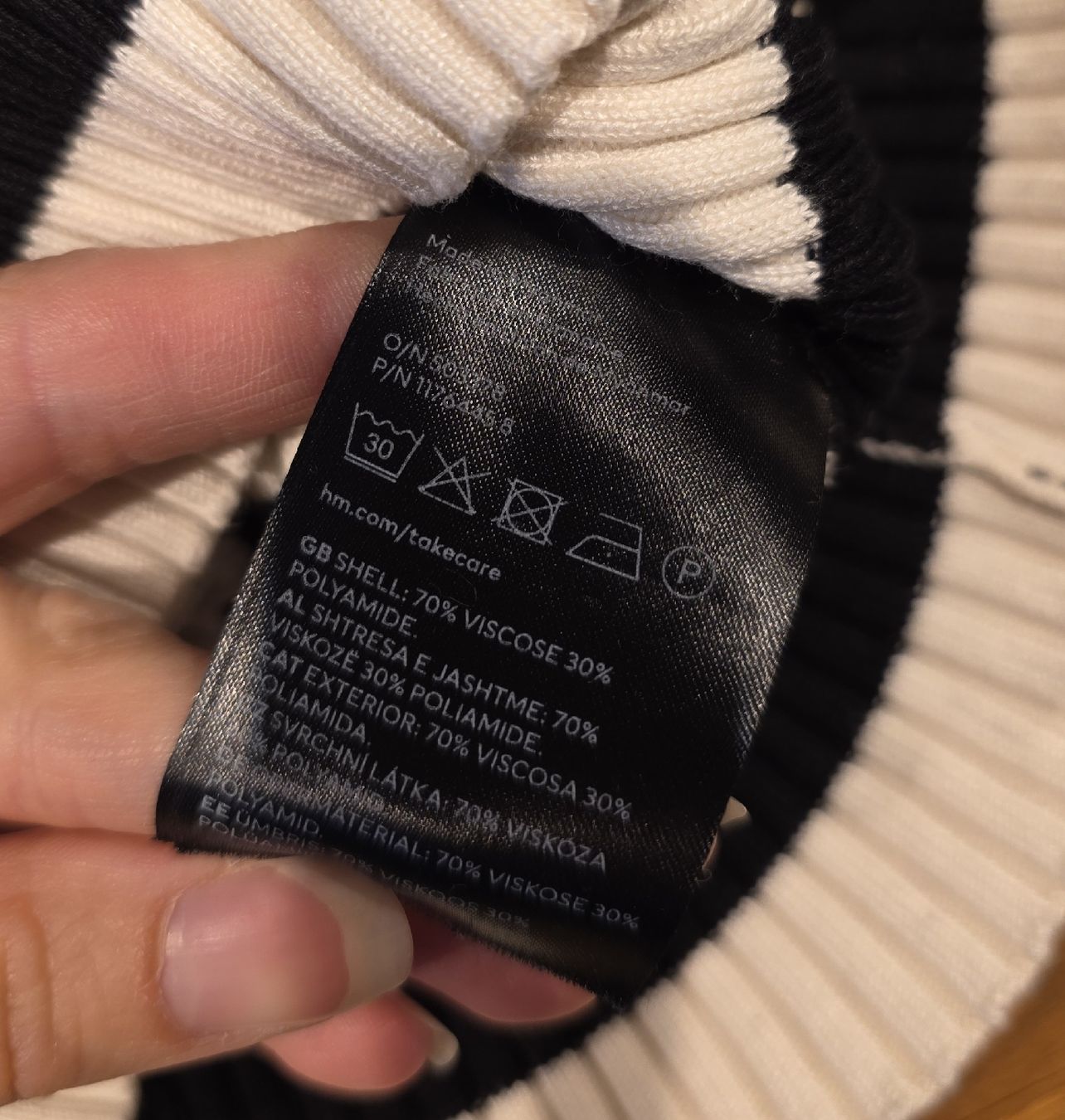 H&M Lotti di vestiti: H&M Zweiteiler Set (Pullover & Rock) – Nuovo (secondo la descrizione) da Rheinfelden venduto da Julanna 3