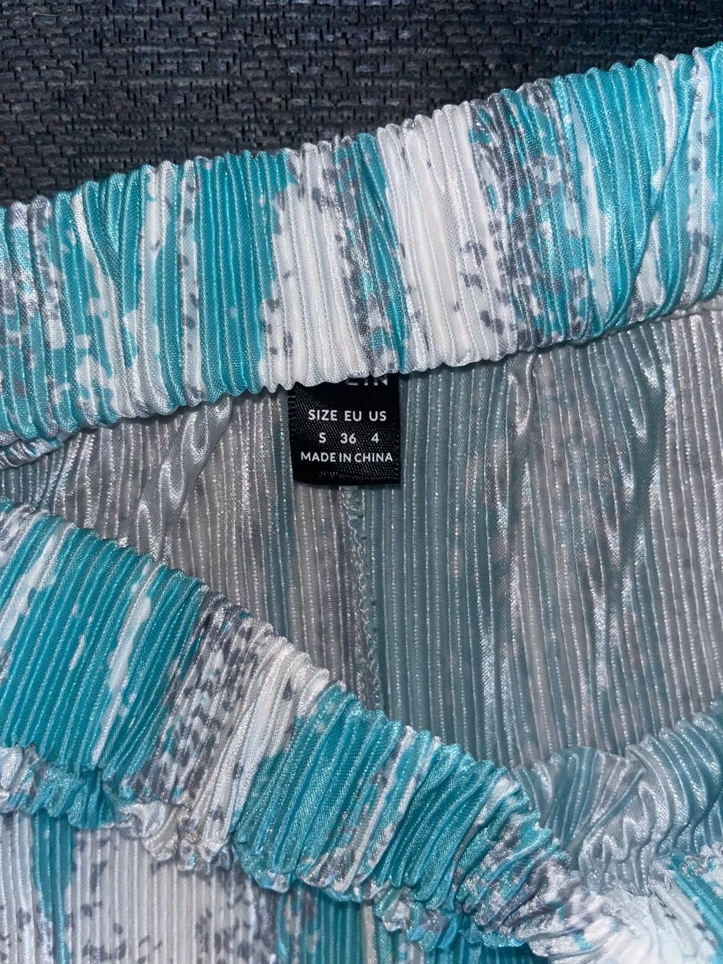 Pantaloni: Hose spezielle Optik und Farben. Gr.S – Nuovo (secondo la descrizione) da Bülach venduto da Lele_00 1