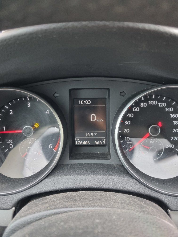 VW Autos: VW Golf VI 2.0 TDI 4Motion – D'occasion à Einsiedeln par Fluh05 3