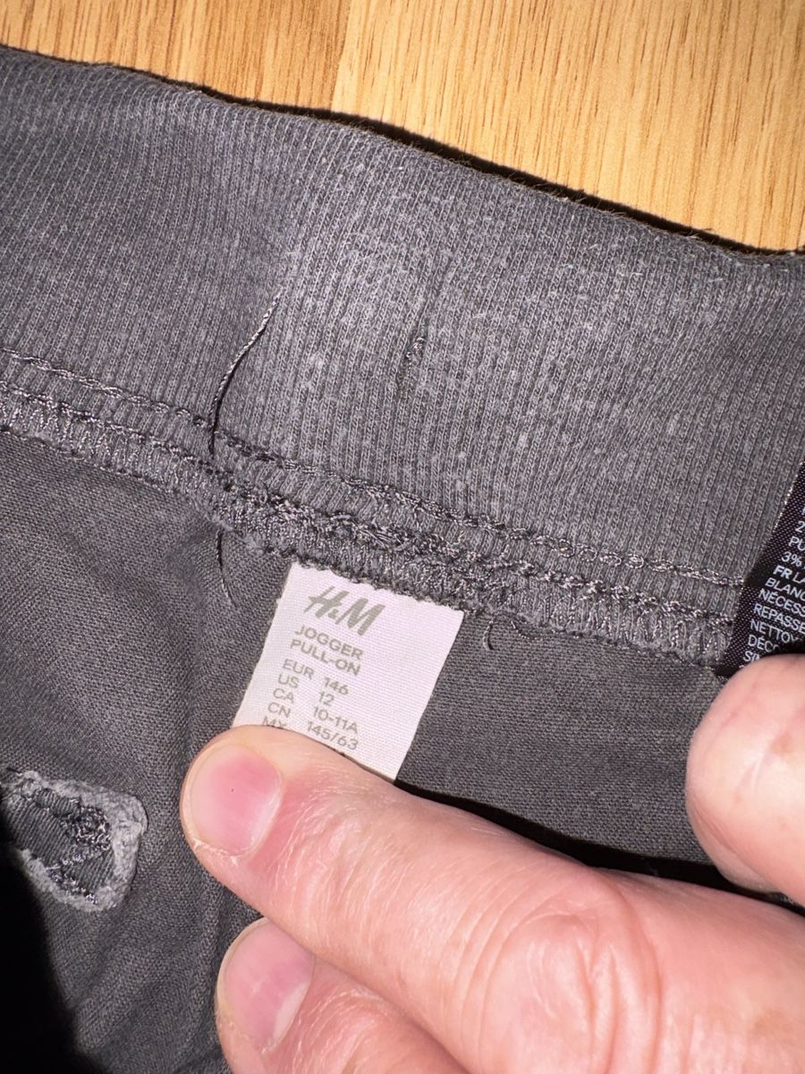 H&M Pantaloni: Hose Grösse 146 – Usato da Zürich venduto da Moskitia 1
