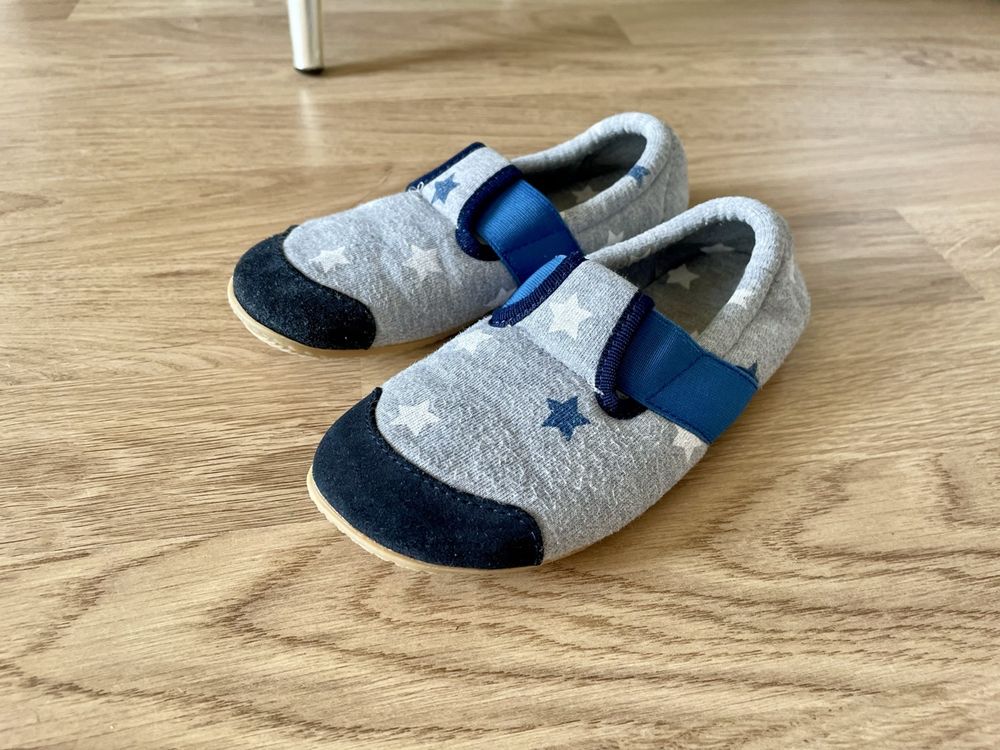 Chaussures garçon: Living Kitzbühel | Finken | Hausschuhe | Gr. 28 – D'occasion à Zürich par samira12382
