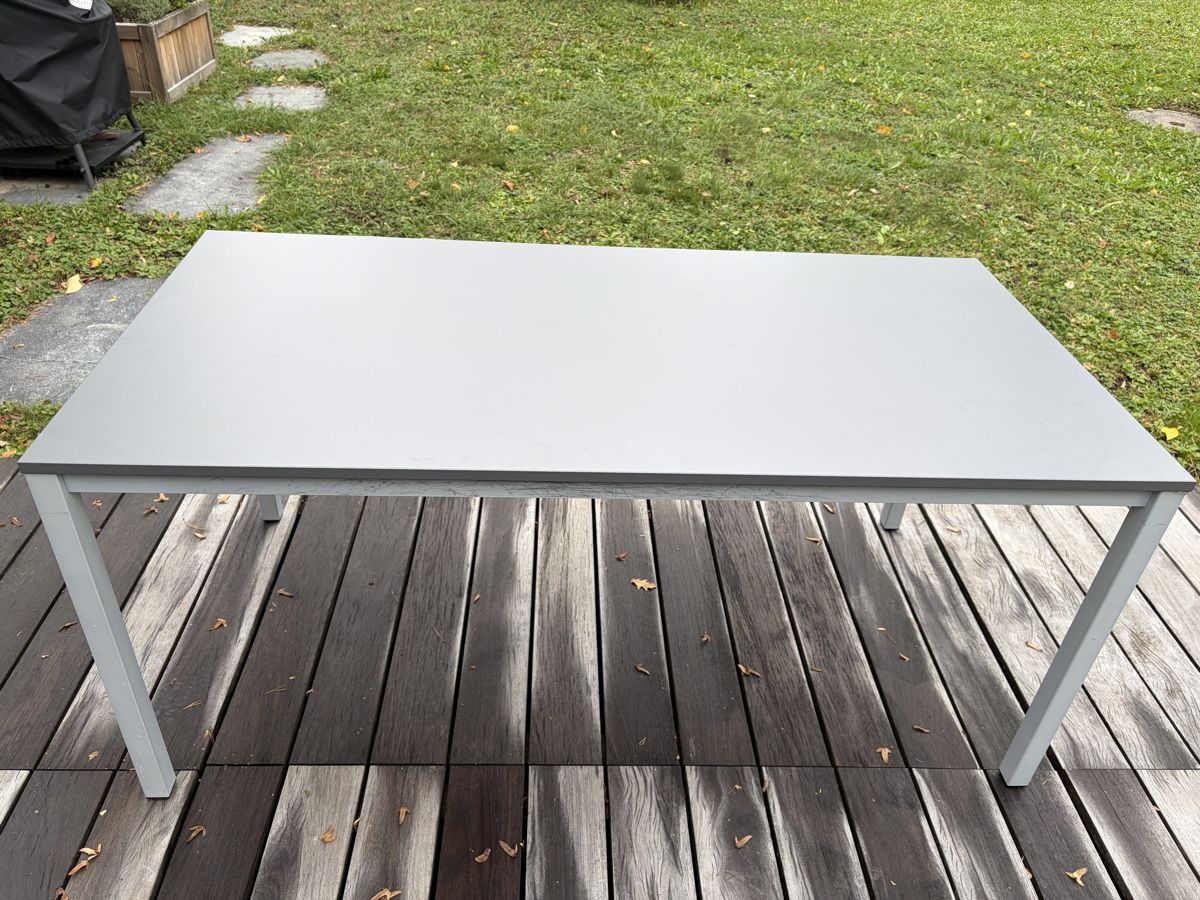 Schreibtische: Schreibtisch  – Gebraucht aus Luzern von UduG 1