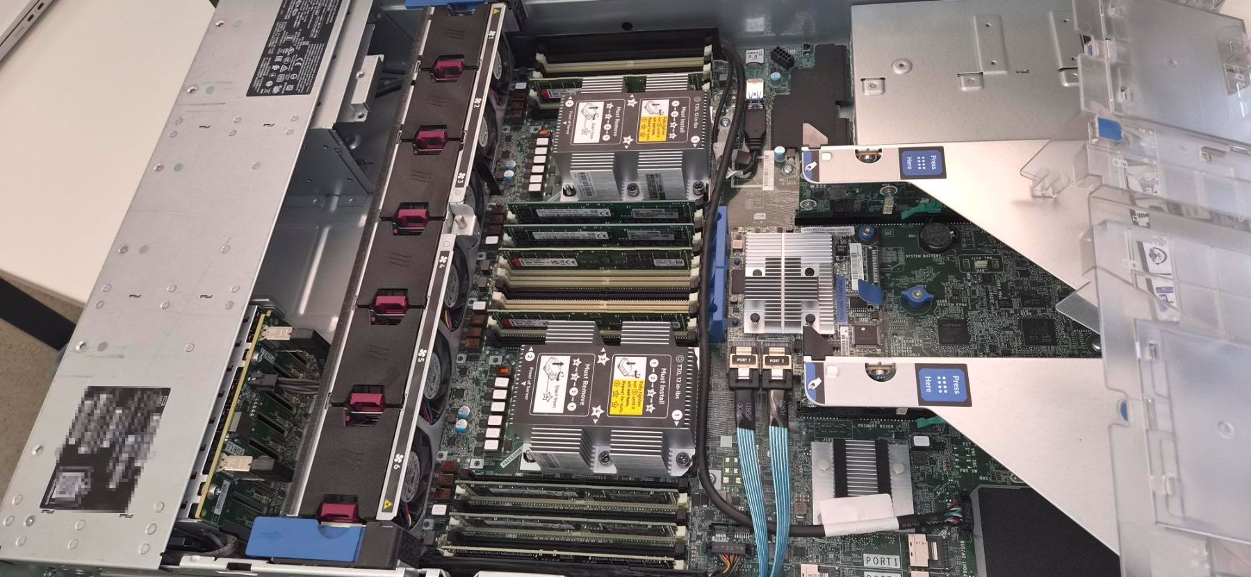 Hewlett Packard Server: HPE Proliant DL380 G10 – Usato da Zürich venduto da fabio_kyokushin 3