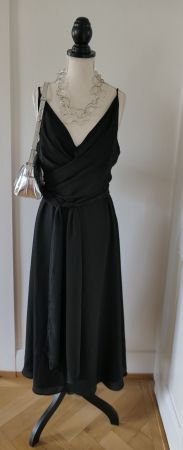 Asos: Robe cocktail noire (taille EU46)