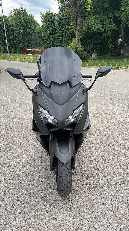 Scooters: Tmax – Gebraucht aus Founex von 18p_8msz 2