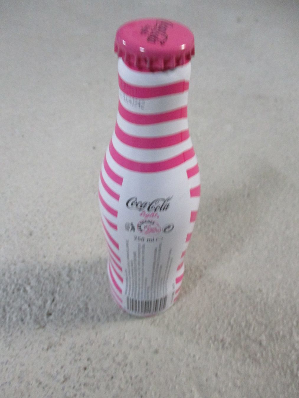 Altro in Stoviglie & Bicchieri: Coca Cola Karl Lagerfeld – Nuovo (secondo la descrizione) da Rubigen venduto da Wbowtie 1
