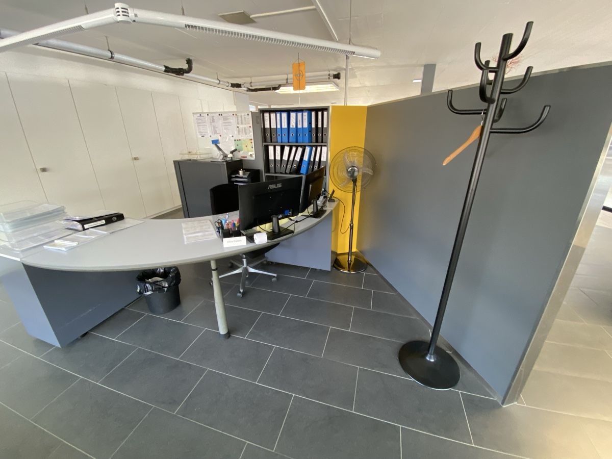 Bureaux: Büro mit drei Arbeitsplätzen  – D'occasion à Hägglingen par Karin0802 2