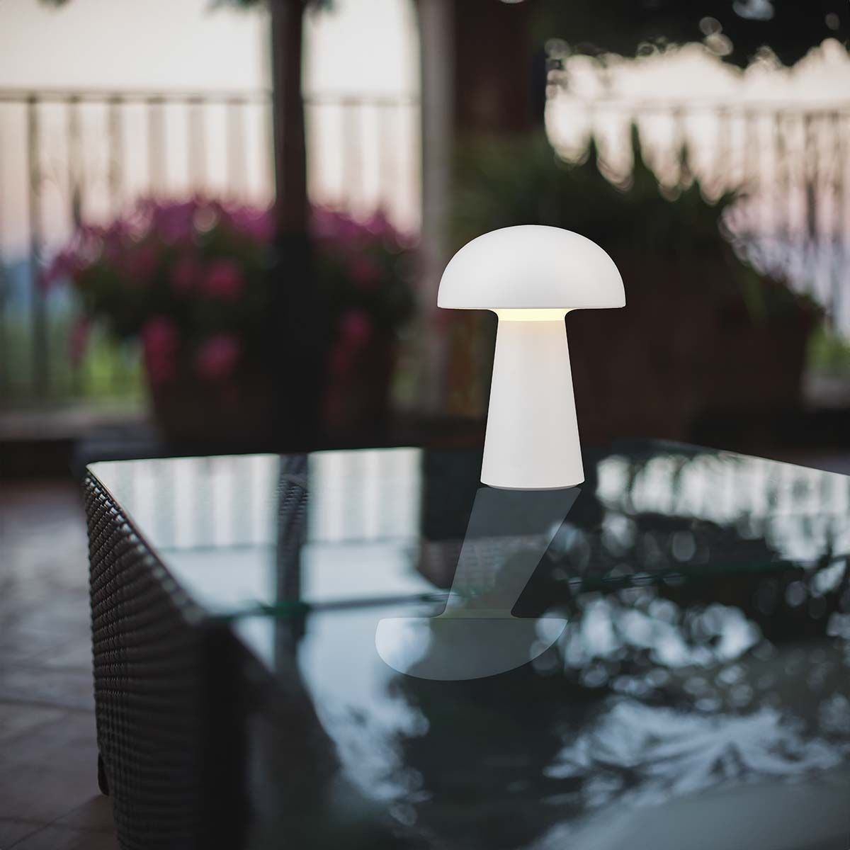 Lampade: LED Aussen Tischleuchte, 21 cm Höhe – Nuovo (secondo la descrizione) da Kreuzlingen venduto da Smart-Light 1