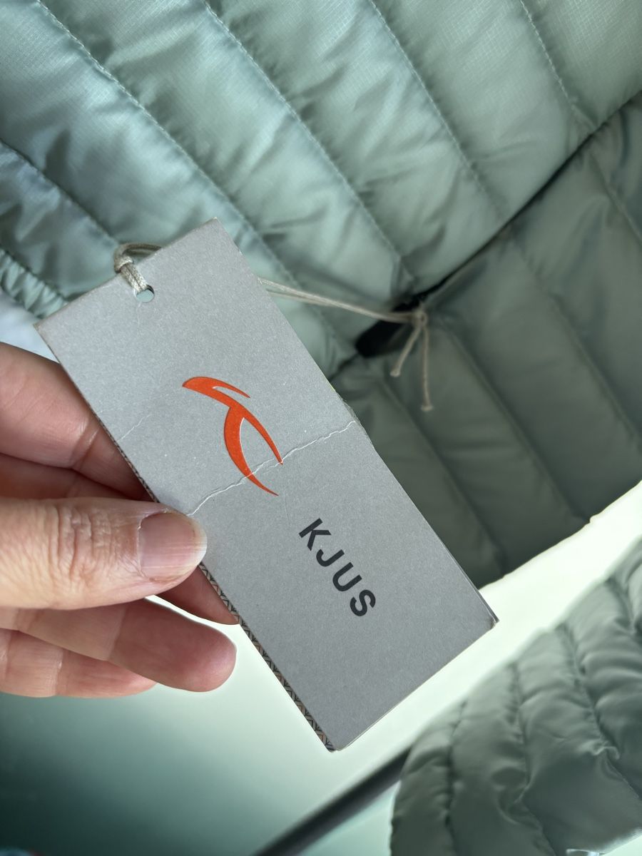 Kjus Giacche: Kjus Down Jacket, Size 42/XL – Nuovo e nell'imballaggio originale da Volketswil venduto da Alisandra77 1