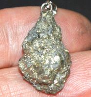 Anhänger L-8485 – Pyrit Cluster 30.00 Karat (mit Anhänger)