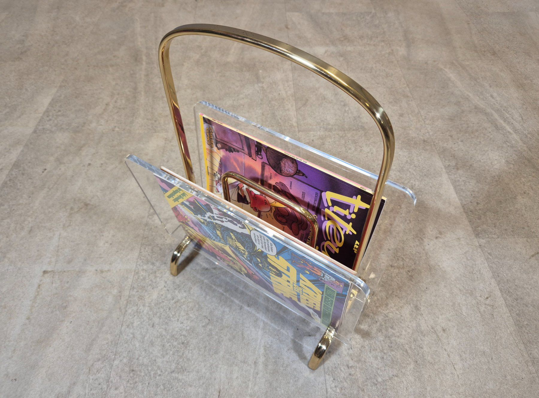 Altro per la casa: Messing Plexiglas Zeitschriftenständer Magazin Rack 60er – Usato da Nottwil venduto da Wondewa-Shop 4