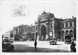 Zürich // 1938 Oldtimer alte Autos Hauptbahnhof