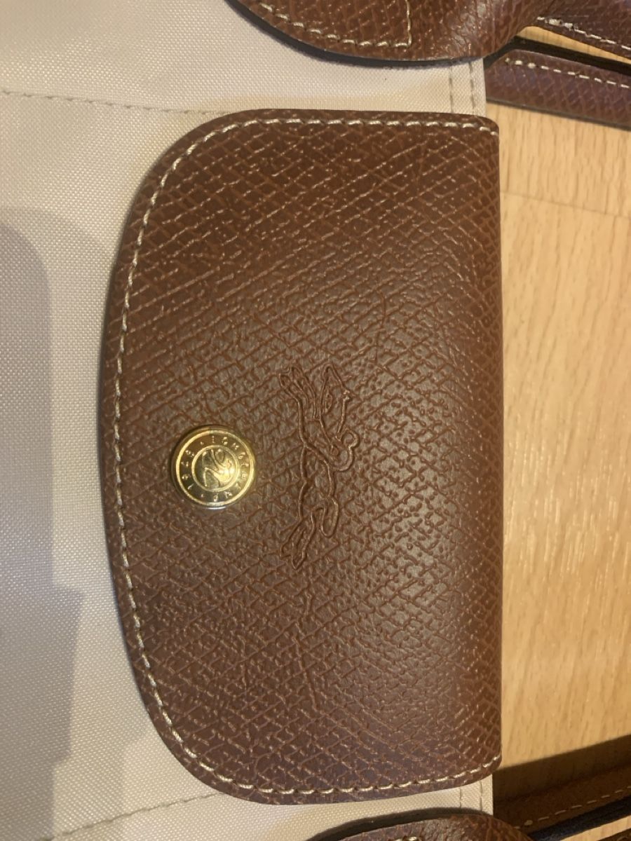 Longchamp Taschen: Longchamp Le Pilage M – Neu (gemäss Beschreibung) aus Benken SG von chiara2607 1