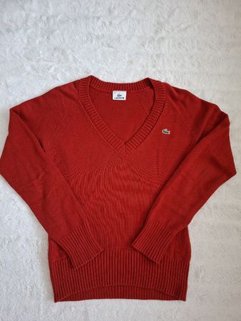 Pull LACOSTE rouge taille 36 bon état