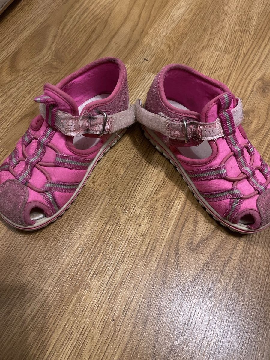 Scarpe per ragazze: Sandalen Gr. 24 – Usato da Suhr venduto da RIE83 6