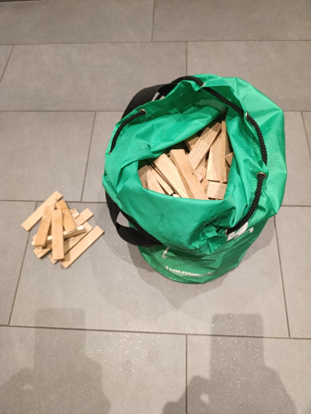 Spielzeuge: Holzbausteine – Gebraucht aus Stein AR von rom_r85r 1
